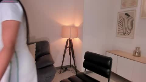 Snapshot of lizzhamilton_ chatting on 02.15.26 Lizzi online show from 02.15.26