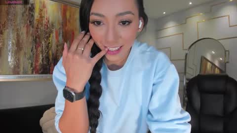 Snapshot of lizzhamilton_ chatting on 02.26.26 Lizzi online show from 02.26.26