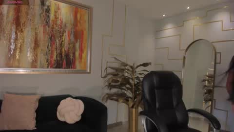 Snapshot of lizzhamilton_ chatting on 02.28.26 Lizzi online show from 02.28.26