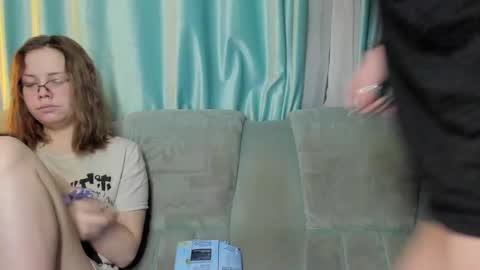 lizzi_muur online show from 12.16.24