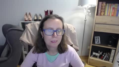 Snapshot of lizzy_sparkle chatting on 09.18.25 Lizzy online show from 09.18.25