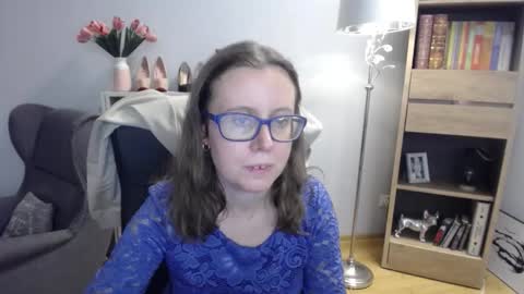 Snapshot of lizzy_sparkle chatting on 11.26.25 Lizzy online show from 11.26.25