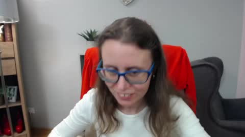 Lizzy online show from 04.16.26