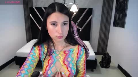 Lizzy SCHEDULE BROADCASTING Monday-Saturday 11am4pm Colombia online show from 02.05.25