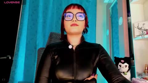 Elizabeth but call me Lizz  online show from 02.10.26