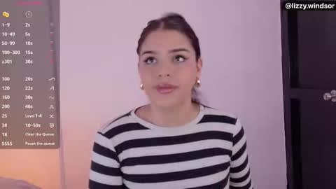 Snapshot of lizzywindsor chatting on 02.13.26 lizzywindsor online show from 02.13.26