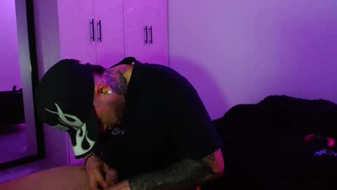 Snapshot of lliamm_2 chatting on 02.14.26 lliamm 2 online show from 02.14.26