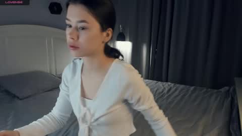 Snapshot of llkadream chatting on 03.02.25 Arina online show from 03.02.25