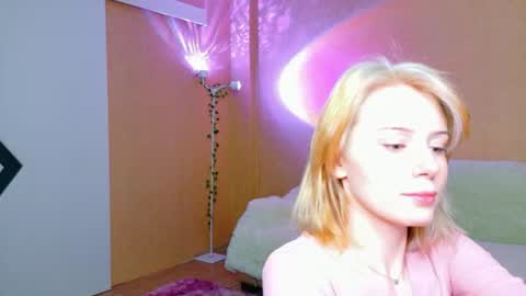 llovelymia online show from 07.11.26