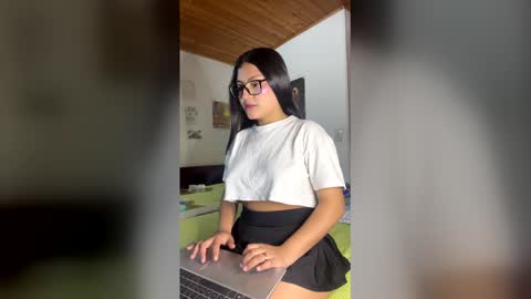 launx18 online show from 04.07.26