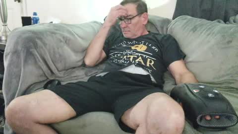 Snapshot of lngdickdaddy chatting on 04.16.26 LongDick Daddy online show from 04.16.26