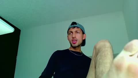 logaan_grey online show from 01.10.26