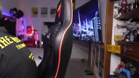 logan_hugh8 online show from 03.14.26