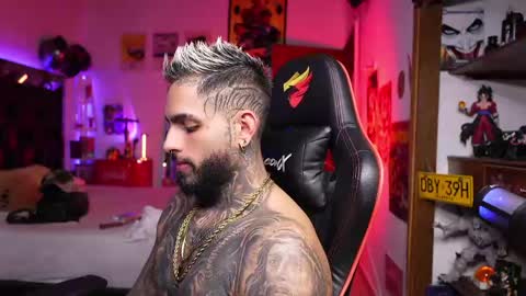 logan_hugh8 online show from 04.07.26