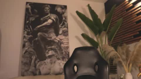 Snapshot of logan_varela chatting on 02.07.25 logan_varela online show from 02.07.25