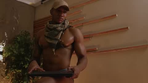 Snapshot of logan_varela chatting on 11.07.25 logan_varela online show from 11.07.25