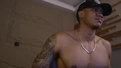 Snapshot of logan_varela chatting on 02.07.26 logan_varela online show from 02.07.26