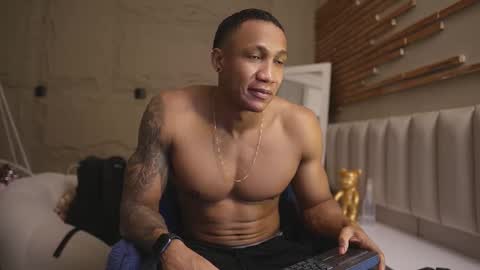 Snapshot of logan_varela chatting on 03.08.26 logan_varela online show from 03.08.26