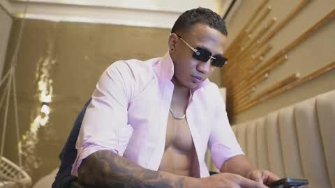 logan_varela online show from 04.23.26