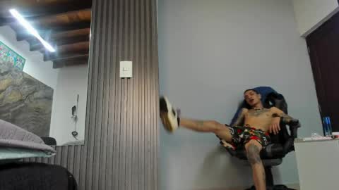logan_wollff online show from 05.23.26
