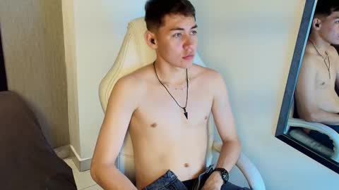 Loganfoster  online show from 01.08.26