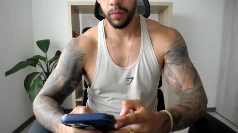 Snapshot of loganhod chatting on 05.14.26 Logan Wolfp online show from 05.14.26