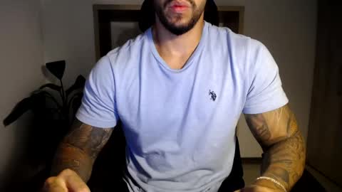 Snapshot of loganhod chatting on 05.18.26 Logan Wolfp online show from 05.18.26