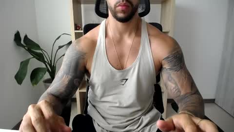 Snapshot of loganhod chatting on 05.26.26 Logan Wolfp online show from 05.26.26