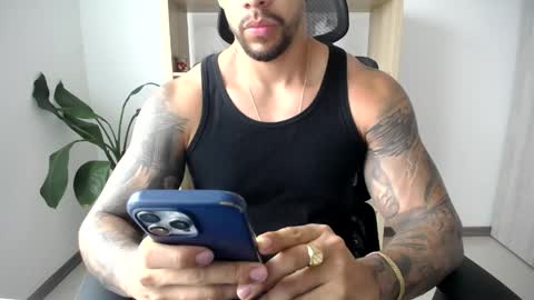 Snapshot of loganhod chatting on 05.29.26 Logan Wolfp online show from 05.29.26