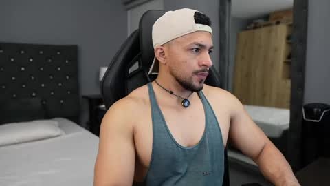 loganmartinx online show from 04.11.26