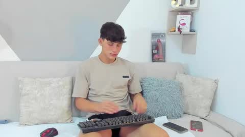 loganoficialx online show from 01.26.25