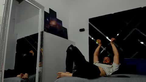 Logan Wolf online show from 02.24.26