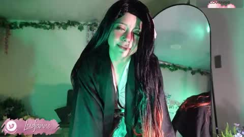 Snapshot of loidjanne chatting on 11.26.25 Janne Miller 9pm to 3am GMT-5 online show from 11.26.25