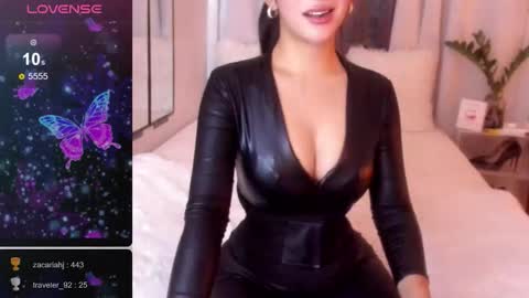 Snapshot of loisewilliams chatting on 03.09.26 Mistress L online show from 03.09.26
