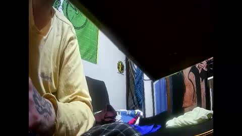 Snapshot of lokitospain chatting on 03.17.26 PollonSpanish37 online show from 03.17.26