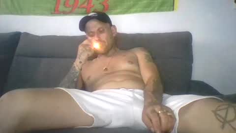 Snapshot of lokitospain chatting on 07.12.26 PollonSpanish37 online show from 07.12.26