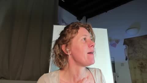 lola_belgium online show from 03.08.25