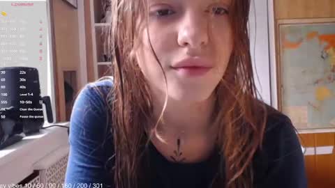 Snapshot of lola_dinky chatting on 03.03.26 Lola online show from 03.03.26