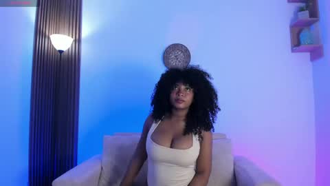 Snapshot of lola_doll7 chatting on 05.23.26 marxi love online show from 05.23.26