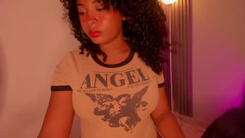Snapshot of lola_doll7 chatting on 05.27.26 marxi love online show from 05.27.26