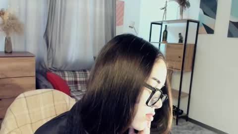 Snapshot of lola_weis chatting on 03.01.26 Melina online show from 03.01.26