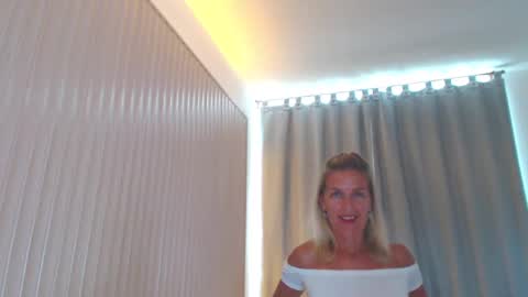 Lola online show from 12.04.24