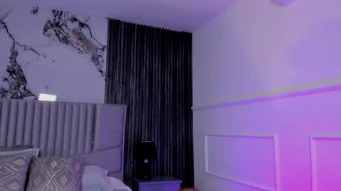 Snapshot of lolaangellx chatting on 05.15.26 Lola Angel online show from 05.15.26