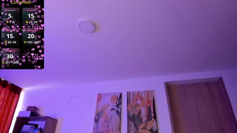 Snapshot of lolaasmith_21 chatting on 10.03.25 lolaasmith_21 online show from 10.03.25