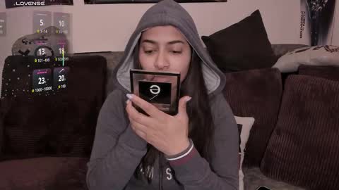 lolaasmith_21 online show from 12.14.25