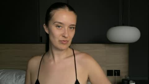 Snapshot of loladom chatting on 06.26.26 Frt Pr1ncess online show from 06.26.26