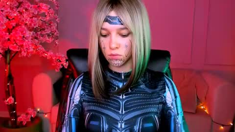 Snapshot of lolalemona chatting on 12.15.24 lolalemona online show from 12.15.24