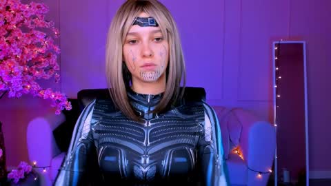 Snapshot of lolalemona chatting on 12.15.24 lolalemona online show from 12.15.24