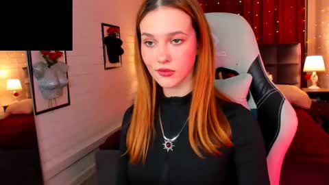 Snapshot of lolalemona chatting on 03.02.25 lolalemona online show from 03.02.25