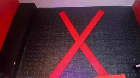 Snapshot of lolaxxxperiience chatting on 10.18.25 Lola online show from 10.18.25